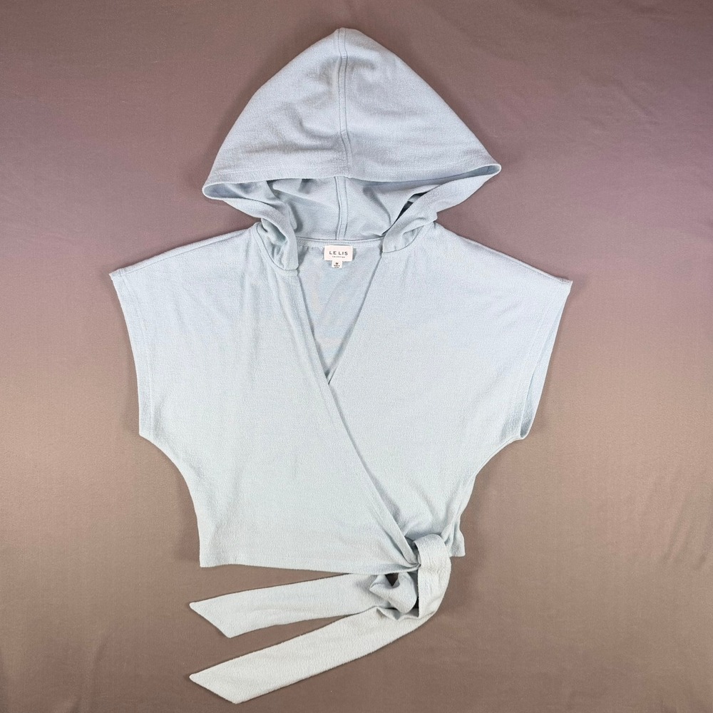 Le Lis Collection Wrap Hoodie Women Size M Light Blue Sleeveless Cropped‎ Casual
